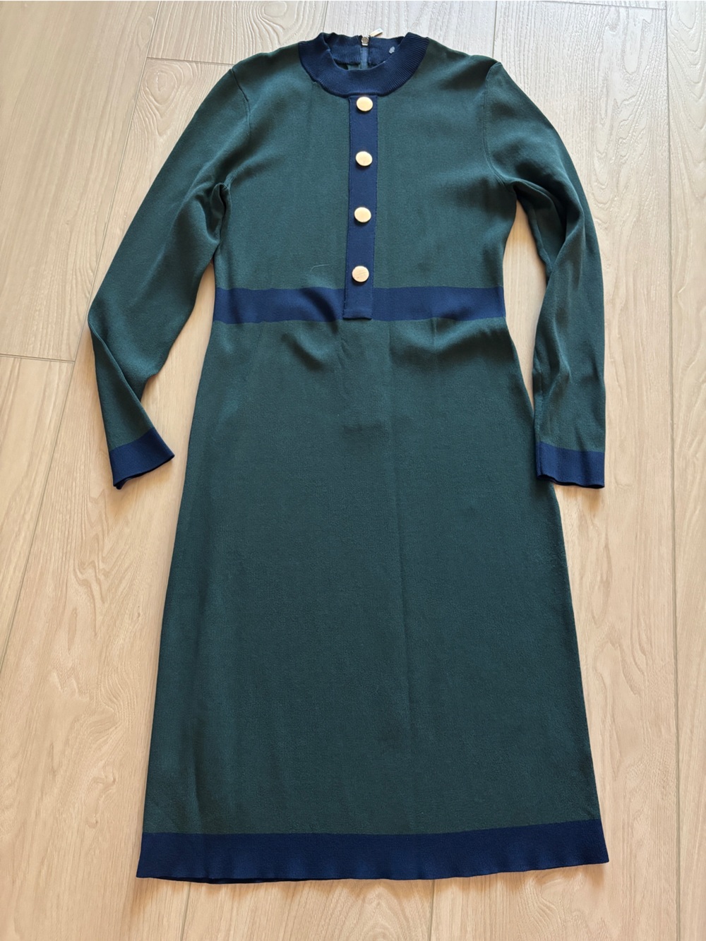 Neiman Marcus Dark Green Knit Long-Sleeve Dress with Navy Trim